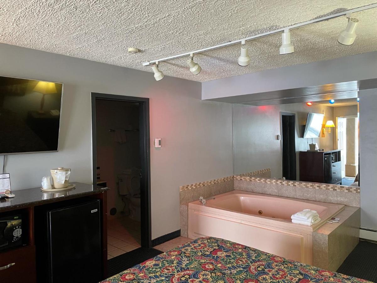 American Inn And Suites Countryside ภายนอก รูปภาพ