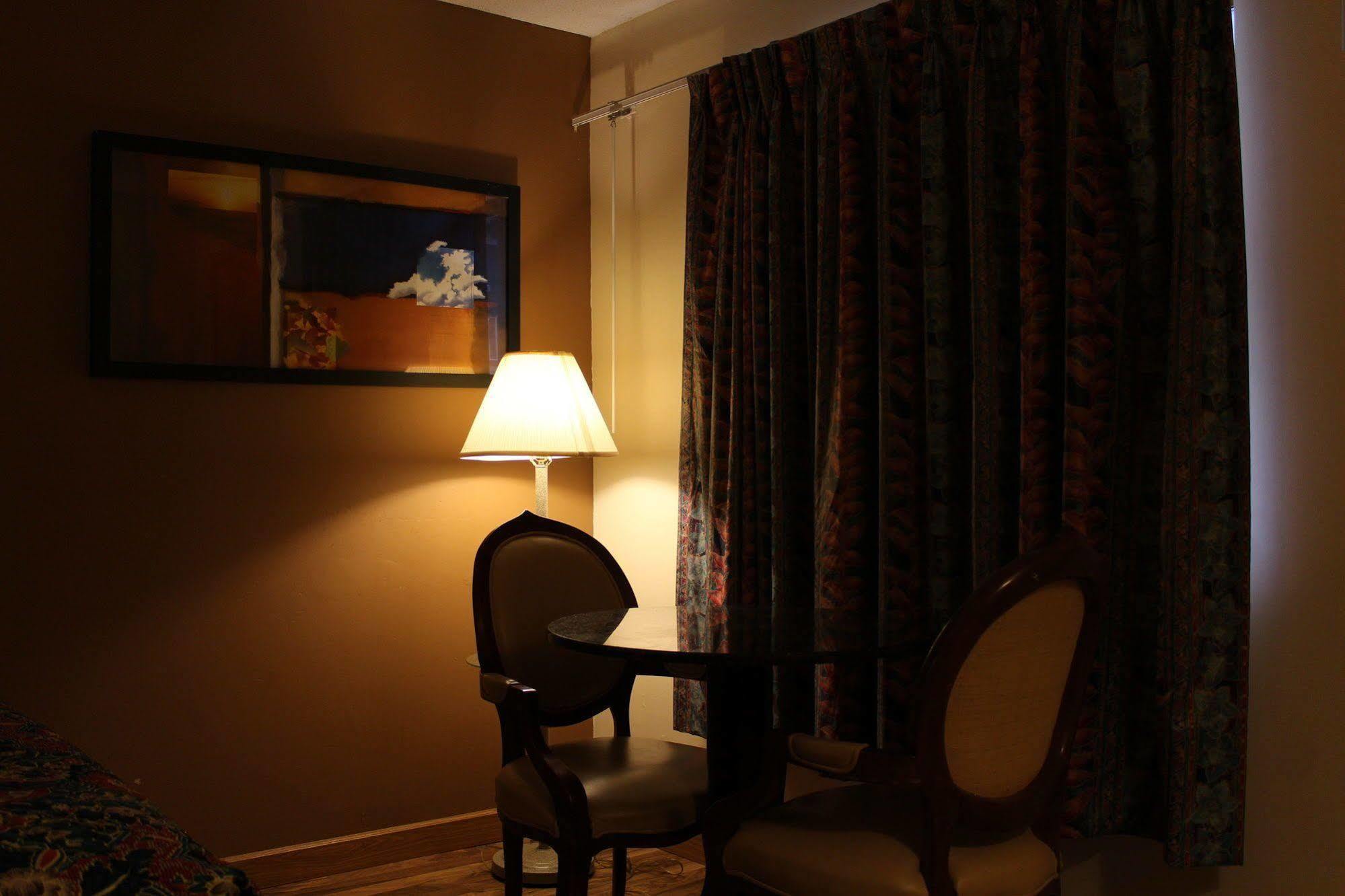 American Inn And Suites Countryside ภายนอก รูปภาพ